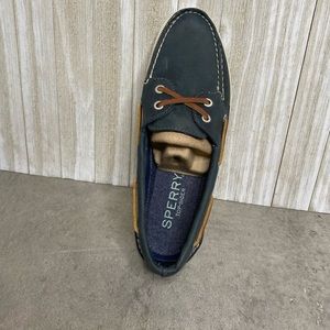 *NIB Sperry Top-Sider J.Crew Boat Shoes Navy, Size 8.5 (Original value- $118)